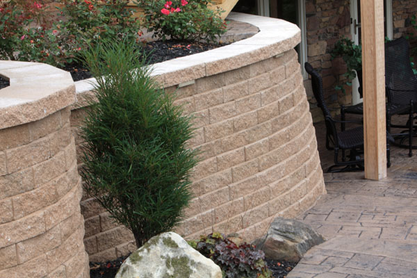 Landscape Retaining Wall with Lighting
